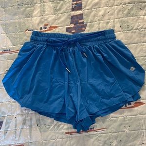 Amazon Butterfly Shorts | size XS